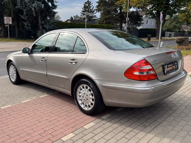 Mercedes-Benz E240 Lim*Elegance*Aut*Klima*Temp*SHZ*TÜV NEU - bilder 7