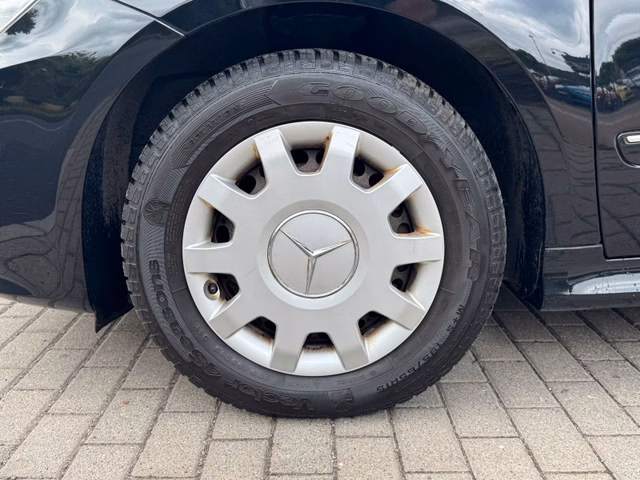 Mercedes-Benz B160*Klima*Allwetter*E-Paket*TÜV NEU* - bilder 9
