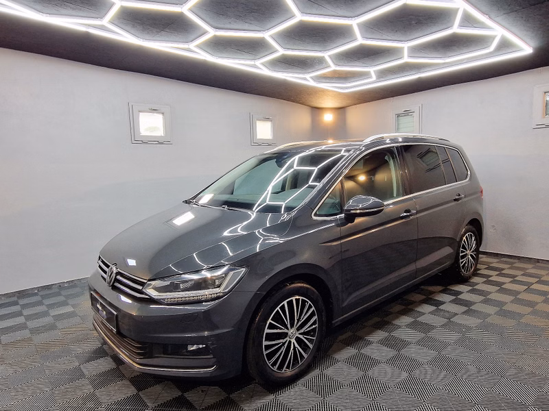 Volkswagen Touran Highline AUTOMATIK|7 SITZE|NAVI|KAMERA|LED