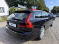 Daumennagel 5 - Volvo V90 Kombi D3 Momentum Geartronic ACC Leder Navi Kamera SHZ