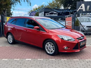 Ford Focus 2.0TDCi Turnier Titanium*Nav*AHK*Kamera*