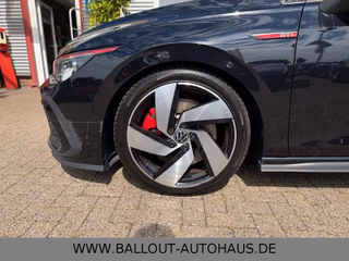 Volkswagen Golf VIII Lim GTI*1.HAND*PANO*ACC*HARMAN*TOT*SHZ - bilder 9