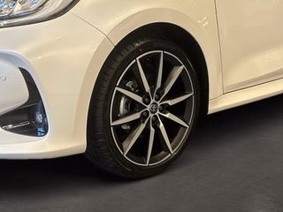 Toyota Yaris Hybrid GR Sport 1,99% +JBL+ Infotainment-Paket, Safety-Paket - bilder 9