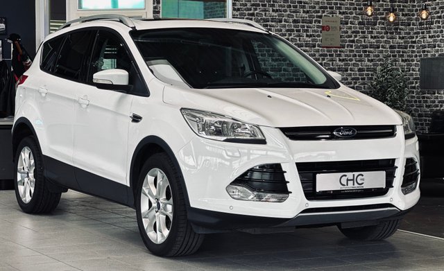 Ford Kuga Titanium |SHZ|AHK|PANO|Parkpilot| Gebrauchtwagen Kaufen | EZ 07/2015 | Preis 12.990 €