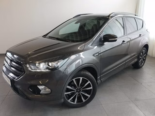 Ford Kuga 2,0 TDCi 4x4 132kW ST-Line AUTOM AHK PANO