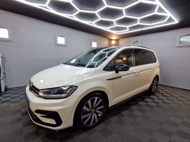 Volkswagen Touran HIGHLINE BTM|R LINE|9047 KM|NAVI|LED|CAM