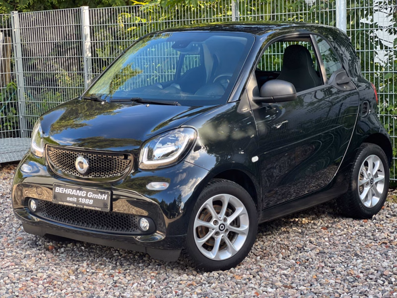 Smart ForTwo*PANORAMA*LED*SITZHEIZUNG*NAVIGATION+