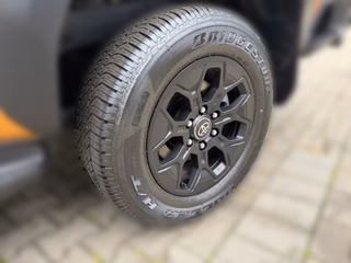 Toyota Hilux 2.8 DOUBLE CAB INVINCIBLE 4x4 M.Hyb. - bilder 9
