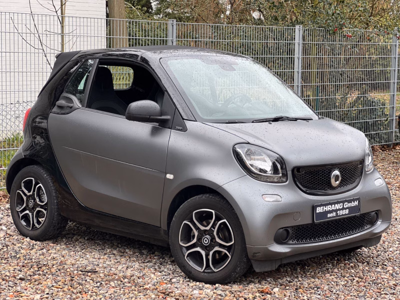 Smart ForTwo cabrio *PASSION*NAVI*SERVICE NEU*90PS*