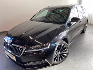 Skoda Superb Combi L&K 4x4 PANO AHK StHz CANTON 19"