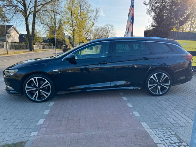 Opel Insignia B 2.0T OPC*4x4*260PS*Aut*Nav*BOSE*HUD - bilder 9