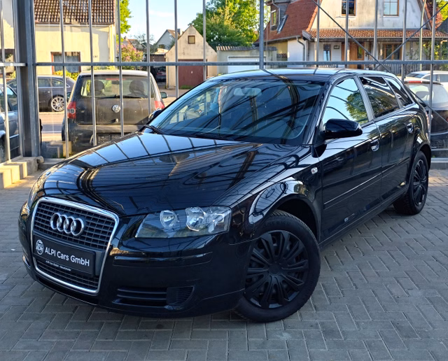 Audi A3 1.6 Sportback Attract.  4-TÜRER/TÜV - bilder 1