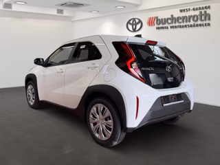 Toyota Aygo X Hybrid Pure + Car Play - foto 7