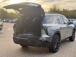 2025 Chevrolet Traverse RS - photo 2