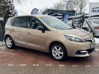 Renault Scenic III BOSE 1.5dCi*Leder*Navi*Xenon*Ahk*