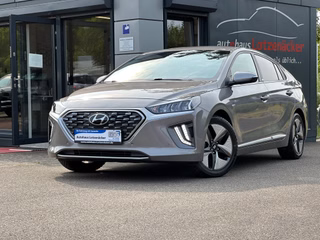 Hyundai IONIQ 1,6 GDI Premium Hybrid ACC Leder Used vehicle for sale | First registration 07/2020 | Price 21.490 €