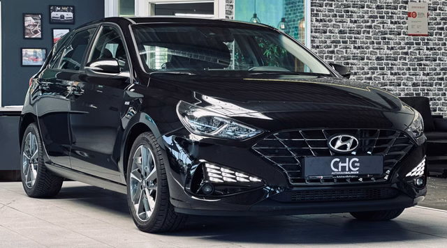Hyundai i30 Trend Mild-Hybrid CARPLAY|SHZ|LHZ|KAMERA|ACC Gebrauchtwagen Kaufen | EZ 07/2023 | Preis 14.490 €
