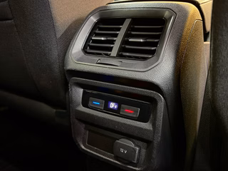 Volkswagen Tiguan Highline 1,4 TSI 4Motion OFFROAD/NAVI/AHK/KEYLESS/KAMERA - foto 30