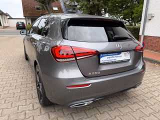 Mercedes-Benz A 200 Edition/Kamera/ - foto 9