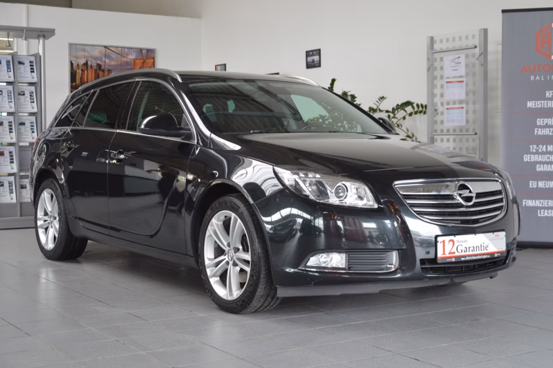 Opel Insignia Sports Tourer SPORT 4x4 |SHZ|PDC|Bi-XENON