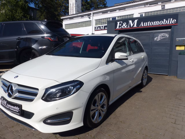 Mercedes-Benz B 250 Urban Automatik*NAVI*XENON*PDC*SHZ*LEDER* - photo 1
