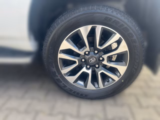 Toyota Land Cruiser Executive AHK+WKR - bilder 9