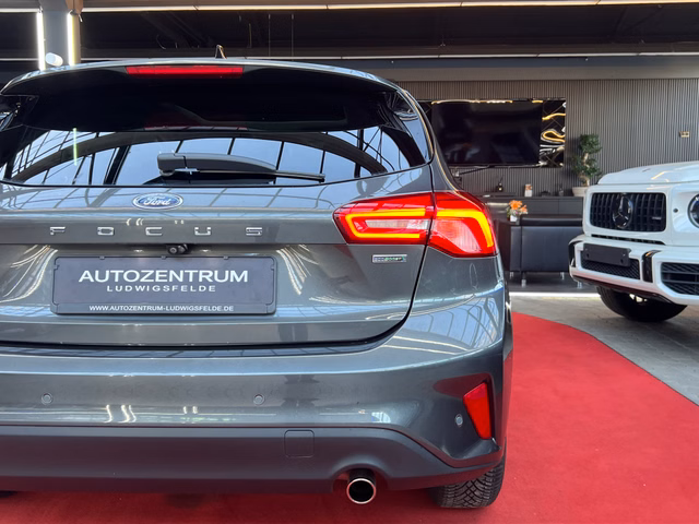 Ford Focus Titanium EcoBoost PANO / ACC / NAVI / B&O SOUND / BLIS / KAM / HUD / - foto 7