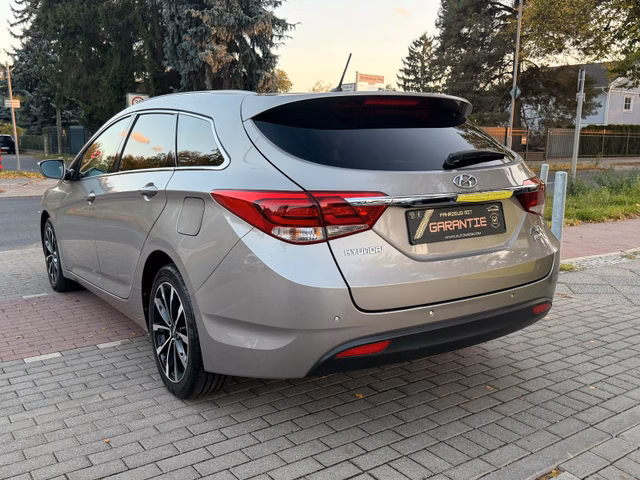 Hyundai i40CW Blue Trend 1.7CRDI*Aut.*SHZ*Temp.*PDC*EU6* - foto 6