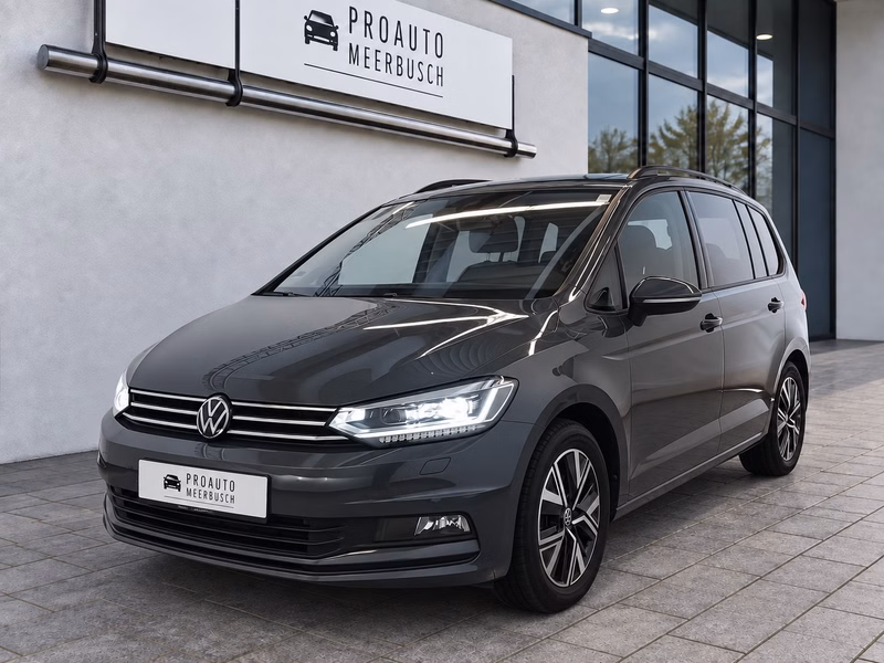 Volkswagen Touran Comfortline PANO/RFK/STNDHZNG/DYNAUDIO/ACC