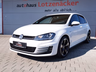 Volkswagen Golf VII 2.0 GTD DSG | Bi-Xenon | Tempomat | Navi Used vehicle for sale | First registration 11/2016 | Price 18.990 €