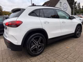 Daumennagel 41 - Mercedes-Benz GLA 200*AMG+NIGHT*MULTIBEAM*1.HAND*TOTWINKEL*KEY