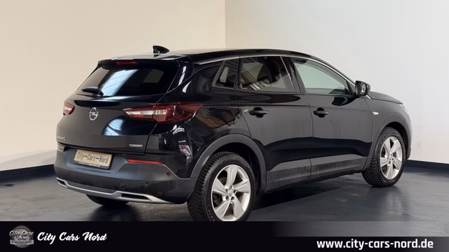 Opel Grandland Innovation Aut. PANORAMA+LED+PDC+SHZ - фото 1