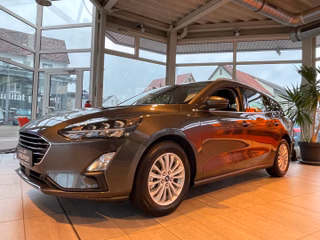 Ford Focus Turnier Titanium/LED/AHK schwenkbar - bilder 1