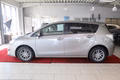 Daumennagel 2 - Toyota Verso SkyView Edition Panoramadach