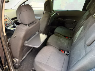 Peugeot 5008 Platinum  1. Hand Panorama Dach Klima - bilder 9