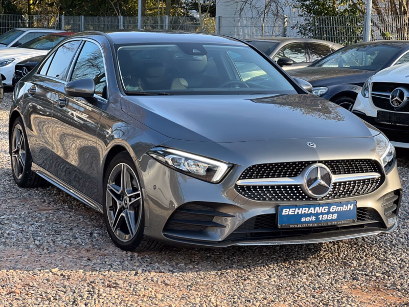 Mercedes-Benz A200*AMG-LINE*KAMERA*LED*AMBIENTE*MBUX*