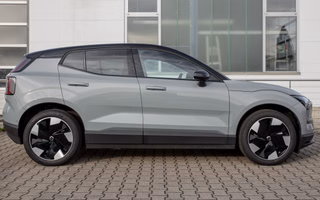 Volvo EX30 Ultra Twin Motor Performance Wärmepumpe*Standheizung*Panoramadach*Winterpaket*360°Kamera*69 kWh* - foto 4