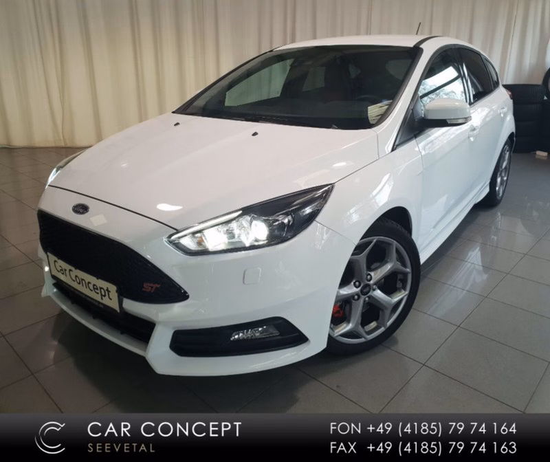 Ford Focus 2.0 ST RECARO LEDER NAVI 18" XENON