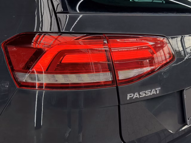 Volkswagen Passat Variant BlueMotion LED / PDC / ACC - foto 8