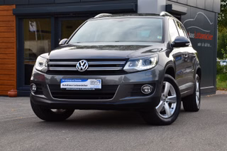 Volkswagen Tiguan Sport & Style 4Motion FACELIFT | Allrad | SH-Gepflegt Used vehicle for sale | First registration 07/2011 | Price 10.990 €