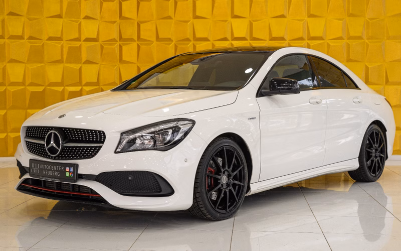 Mercedes-Benz CLA 250  KAM NAVI PDC PANO LED AMG
