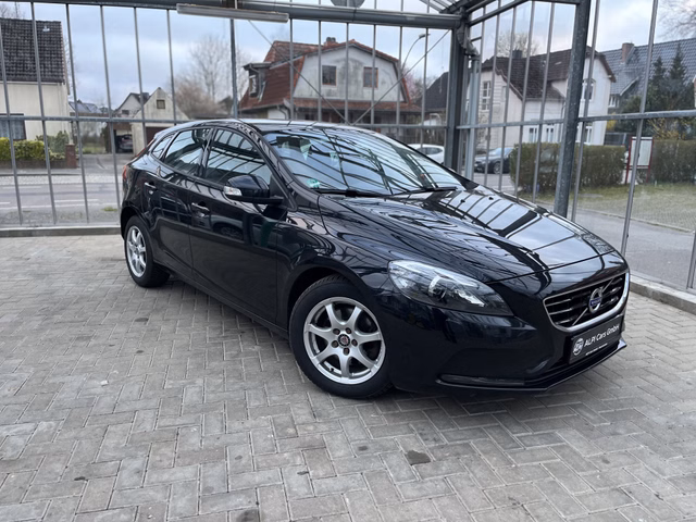 Volvo V40 Kombi 1.6D D2 You!  AUTOMATIK/NAVI/SITZHEIZ. - photo 1