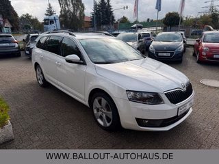 Skoda Octavia Elegance*2.HAND*KLIMA*ACC*TEMP*SPUR*NAVI - foto 4