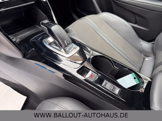 Peugeot 208 GT*1.HAND*NAVI*SPUR*TEMP*VIRTUAL*TOT*ACC*LED - photo 2