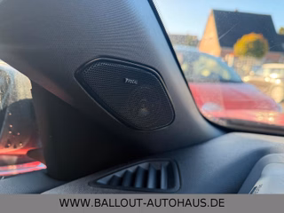 Peugeot 2008 GT Pack*2.HAND*PANO*ACC*SPUR*TEMP*FOCAL* - foto 22