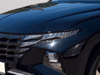 Hyundai TUCSON Navi SHZ Kamera PDC Apple CarPlay - bilder 19