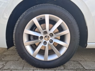 Skoda Scala 1.0 TSI Ambition CLIMATRONIC / NAVI / LED / SITZHEIZUNG - foto 13