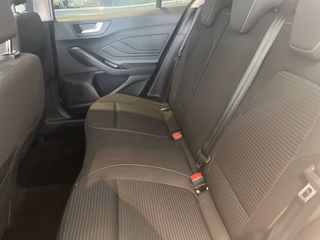 Ford Focus Titanium - foto 8
