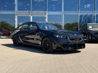 2027 BMW M5 Sedan - photo 3