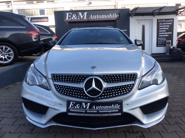 Mercedes-Benz E 200 E Coupe Automatik*LEDER*PANO*AMG PAKET*LED - photo 4